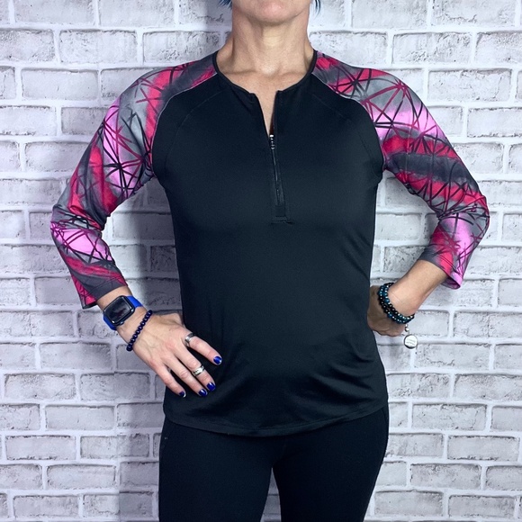 🏃‍♀️Like New |•FILA•| Activewear Running Shirt Top Size Small - Picture 1 of 8